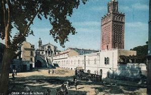 MB i- 015- eglise St-Louis et mosquee